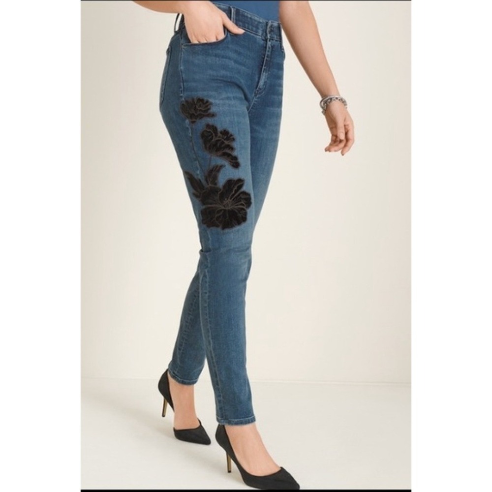 Vintage Chico's Women's Size 0 (4) Velvet Floral Applique Jeans Slim Stretch